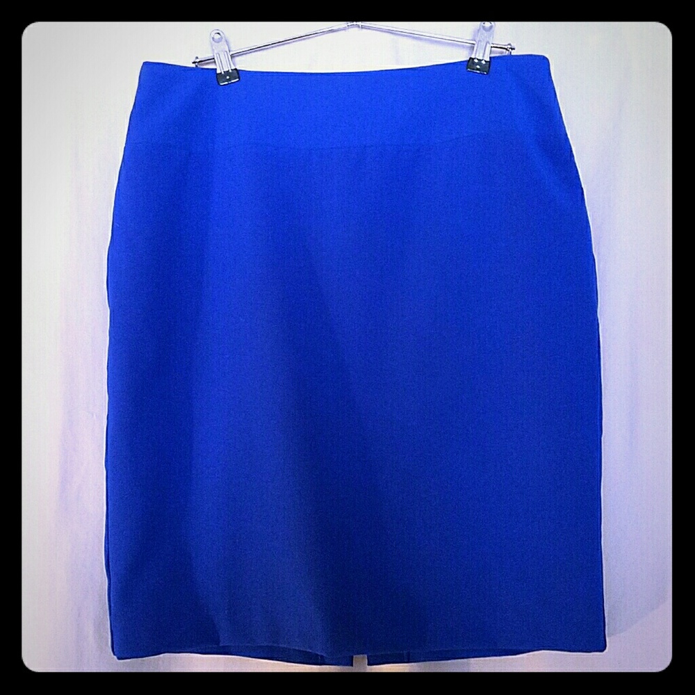 Alfani pencil skirt, new condition, blue